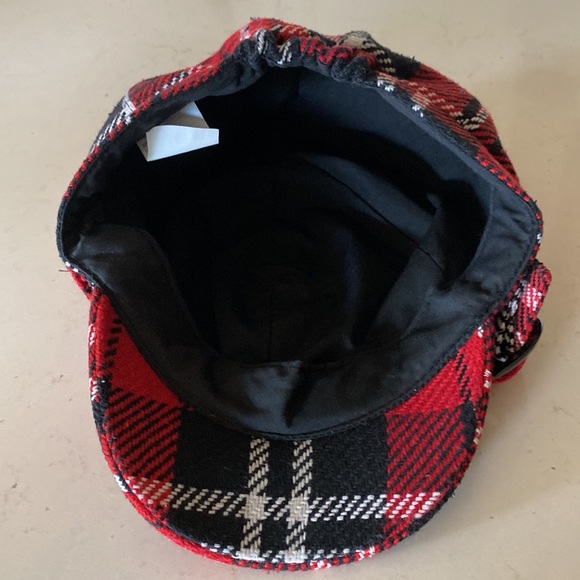 Hat - Picture 4 of 5